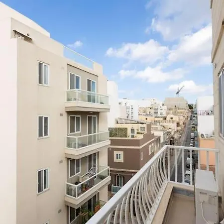 Beautiful, Central With All Amenities + Wifi By 360 Estates Apartment Pieta